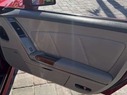 Used 2005 Cadillac XLR Convertible 2D image 20