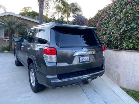 Used 2010 Toyota 4Runner SR5 image 6