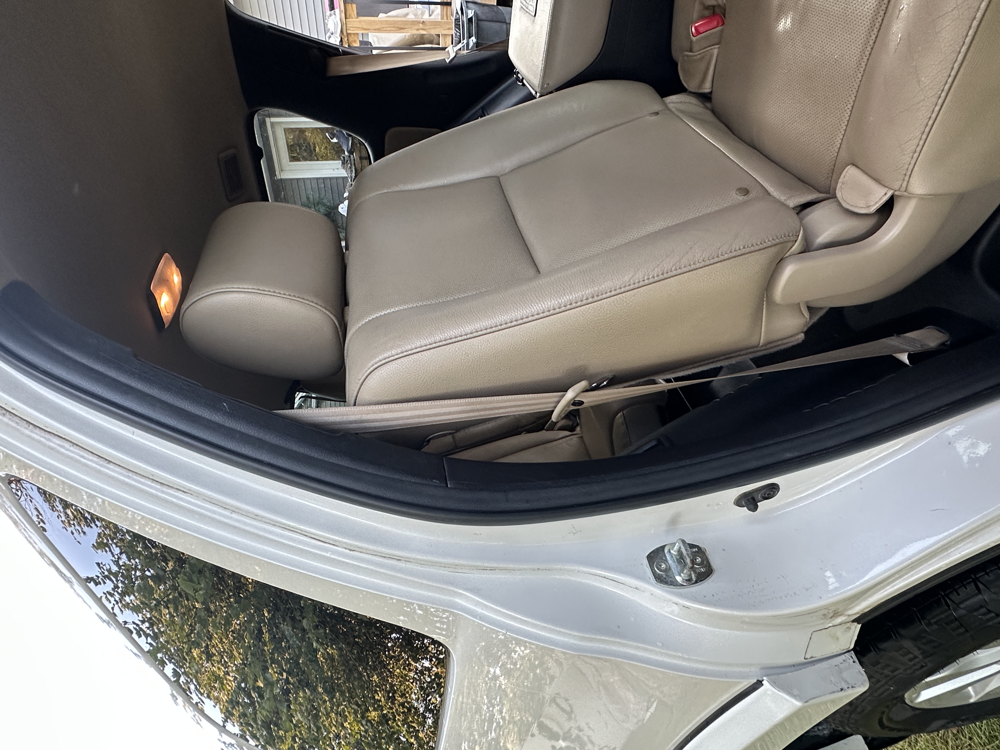 Used 2014 Toyota Sequoia Platinum AWD/4WD image 15