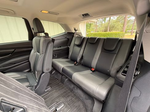 Used 2022 Subaru Ascent Onyx Edition AWD/4WD image 11