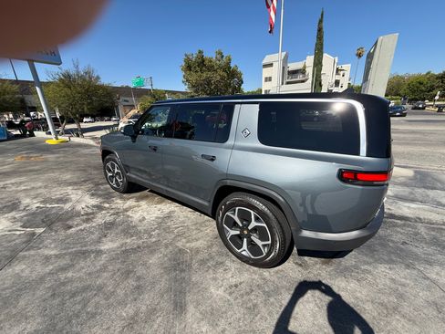 Used 2024 Rivian R1S Adventure AWD/4WD image 2