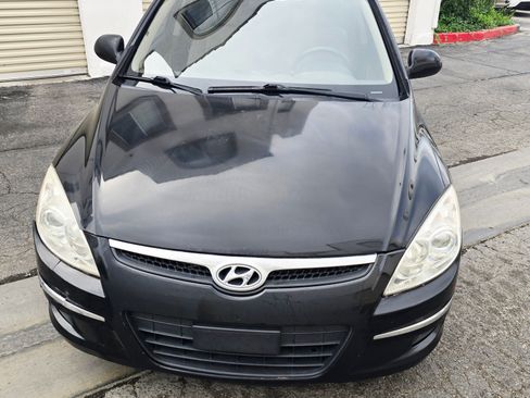 Used 2012 Hyundai Elantra w/ Preferred Pkg image 2