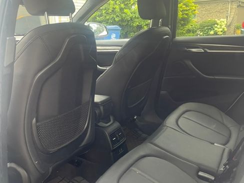 Used 2019 BMW X1 xDrive28i w/ M Sport Package AWD/4WD image 5