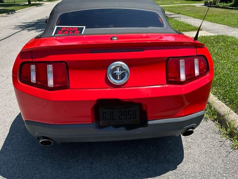 Used 2011 Ford Mustang Premium w/ 201A Rapid Spec Order Code image 5