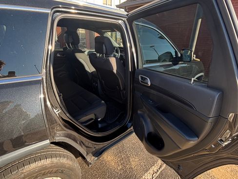 Used 2014 Jeep Grand Cherokee Laredo w/ Quick Order Package 23E image 10