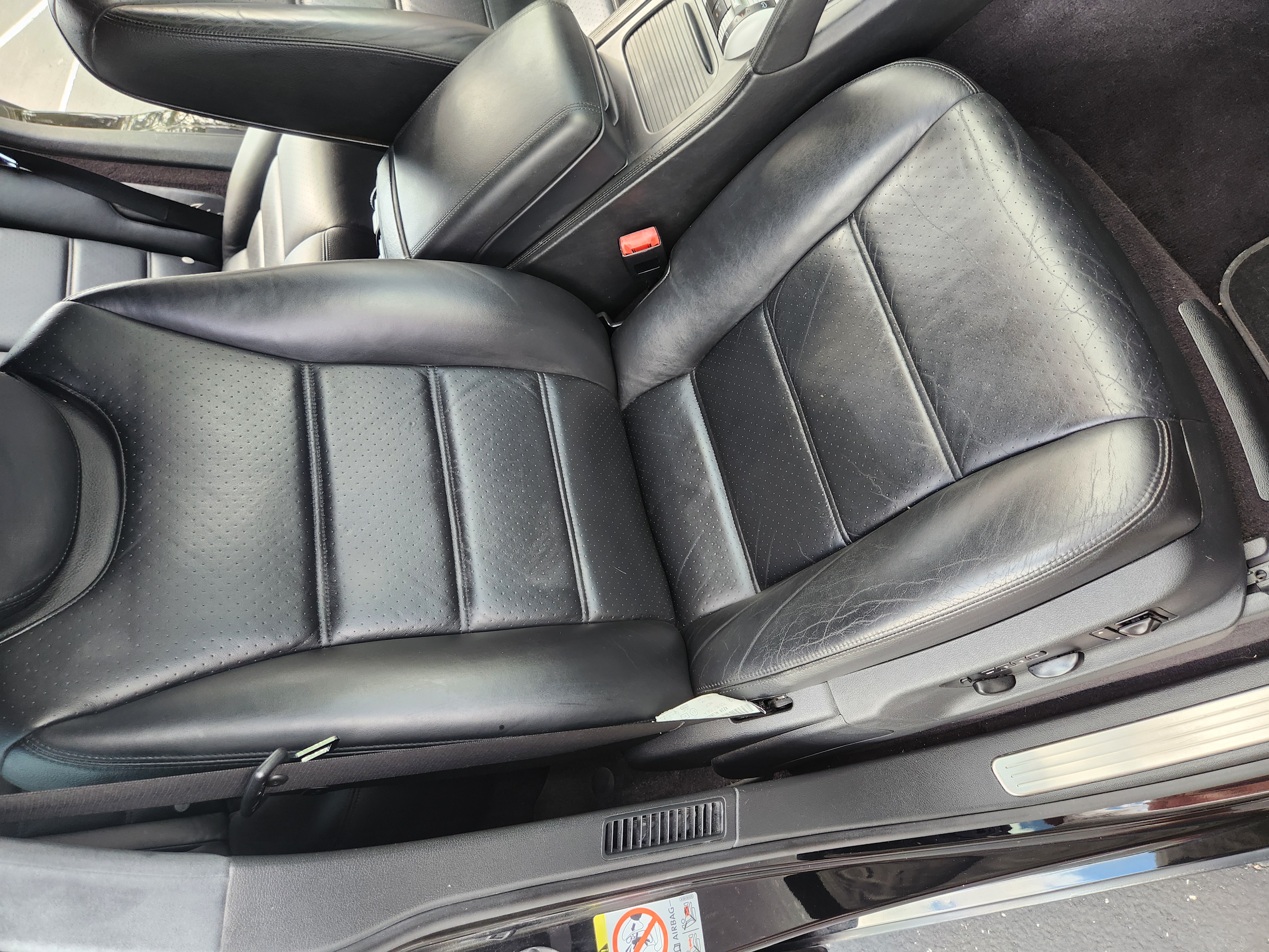 Used 2009 Porsche Cayenne Turbo AWD/4WD image 25