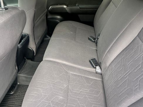 Used 2018 Toyota Tacoma TRD Off-Road w/ Technology Package image 12