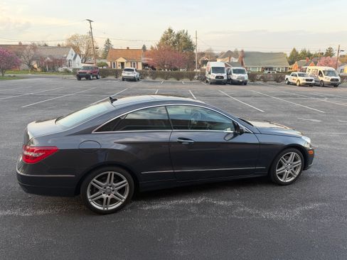 Used 2010 Mercedes-Benz E 350 Coupe image 8