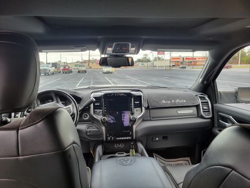 Used 2020 RAM 3500 Laramie w/ Night Edition image 8