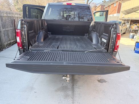 Used 2020 Ford F150 XLT w/ Equipment Group 302A Luxury image 9