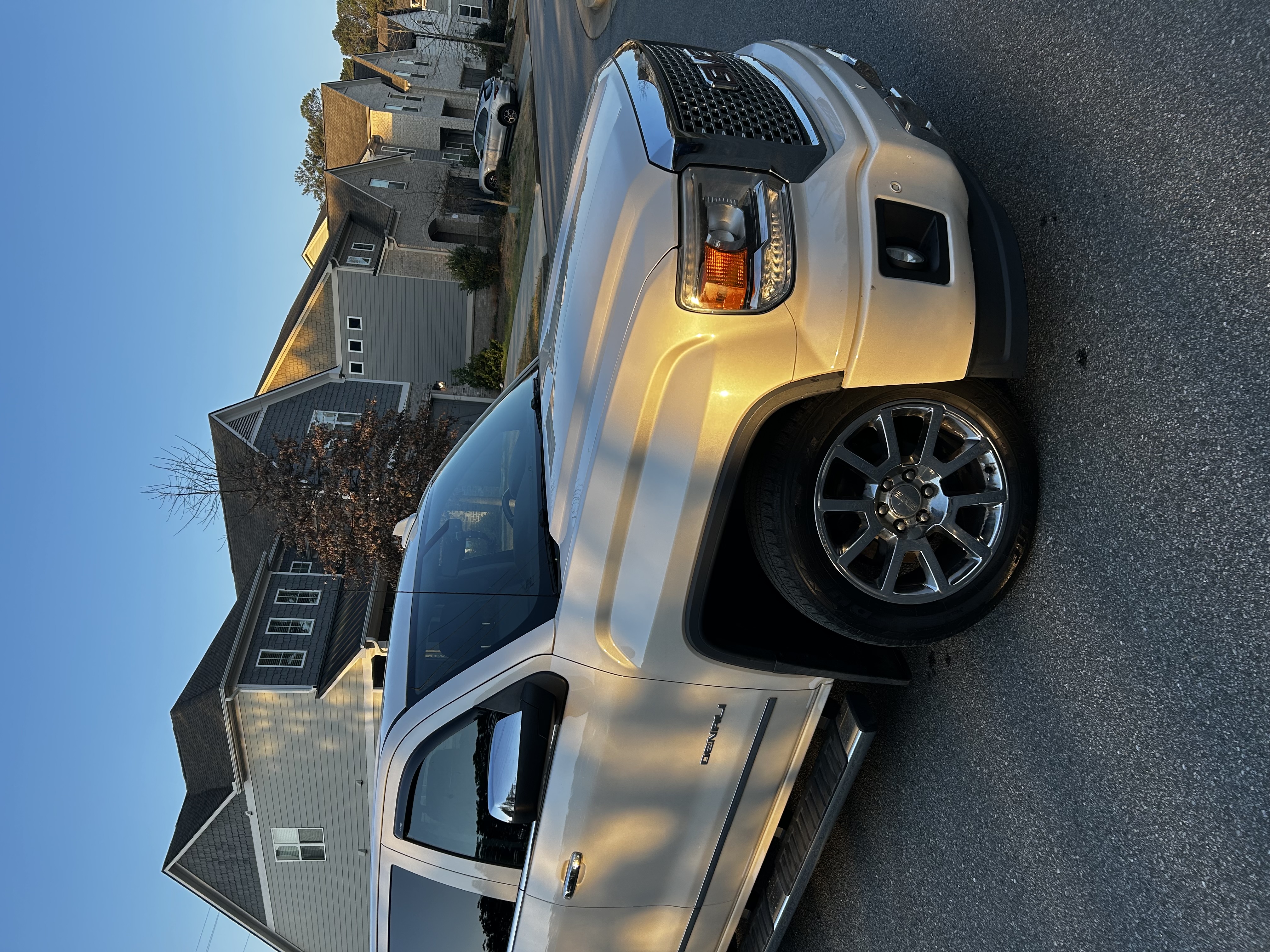 Used 2015 GMC Sierra 1500 Denali AWD/4WD image 26