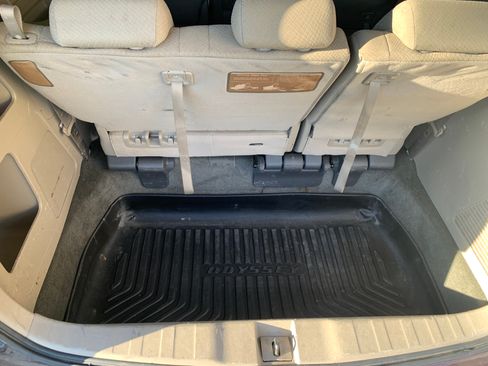 Used 2015 Honda Odyssey EX image 4