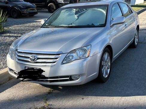 Used 2007 Toyota Avalon XLS image 1