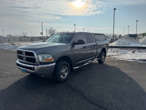 Used 2012 RAM 2500 ST w/ Chrome Appearance Group image 4