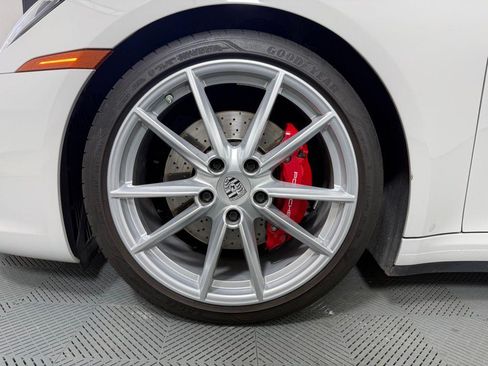 Used 2020 Porsche 911 Carrera 4S AWD/4WD image 10