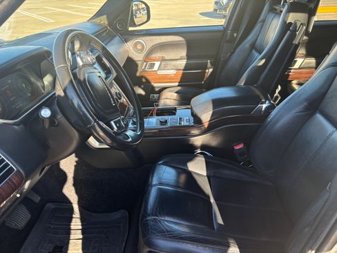 Used 2017 Land Rover Range Rover image 8