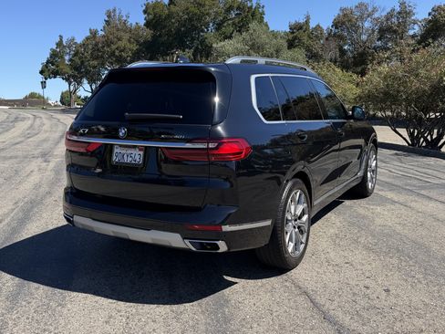 Used 2022 BMW X7 xDrive40i w/ Premium Package AWD/4WD image 8