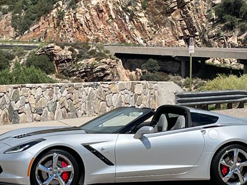 Used 2016 Chevrolet Corvette Stingray Coupe w/ 2LT Preferred Equipment Group image 1