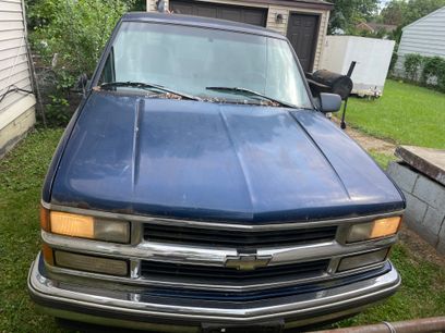 Used 1998 Chevrolet Silverado 1500 2WD Extended Cab w/ Bright Appearance Pkg