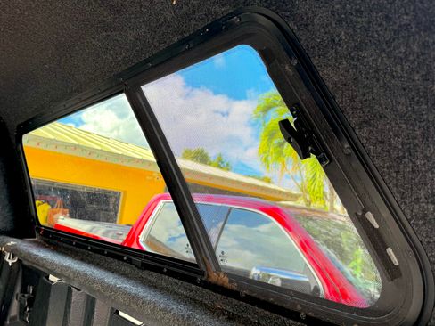 Used 2017 Ford F250 Lariat w/ Lariat Ultimate Package image 15