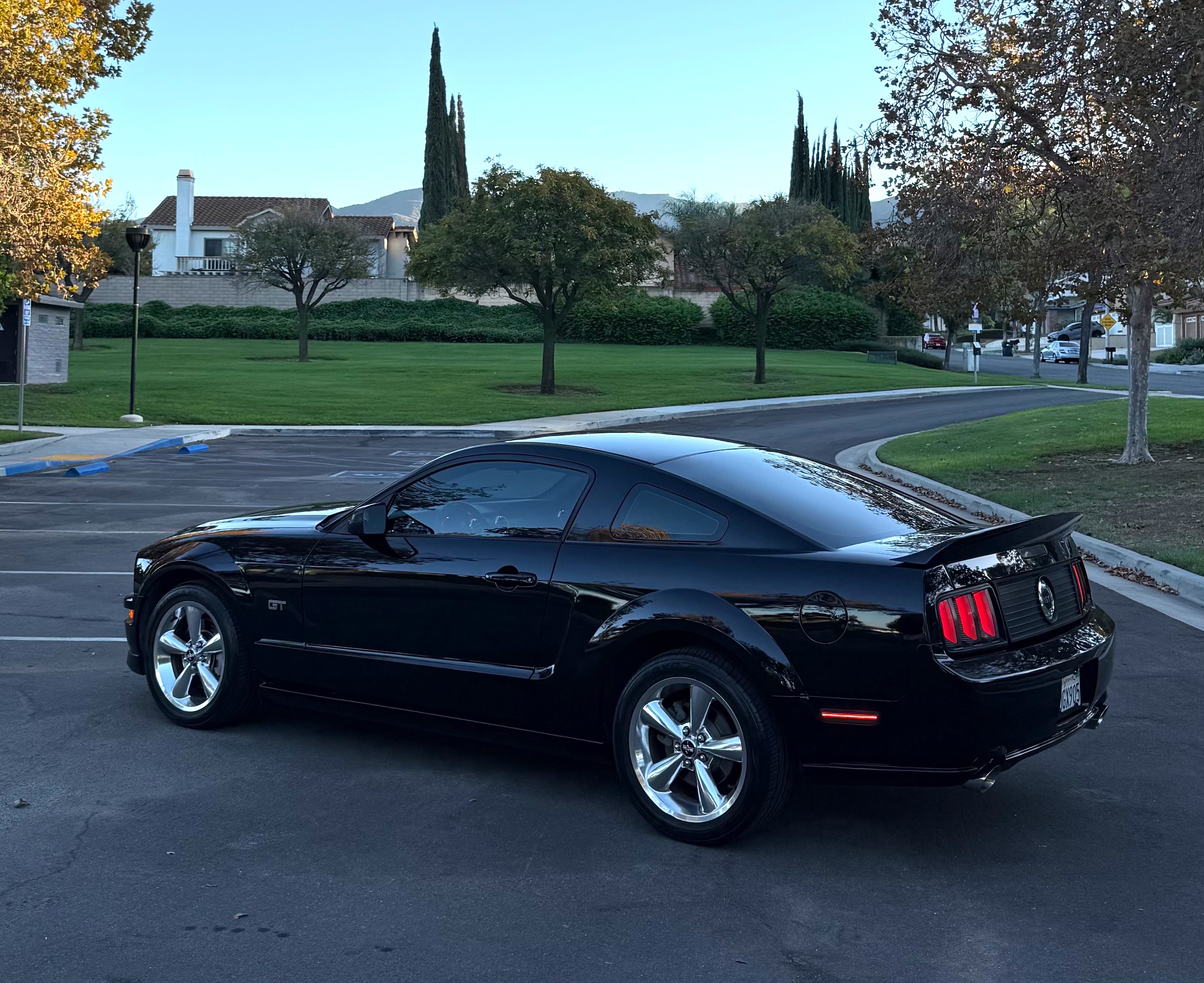 Used 2006 Ford Mustang GT Premium RWD image 18