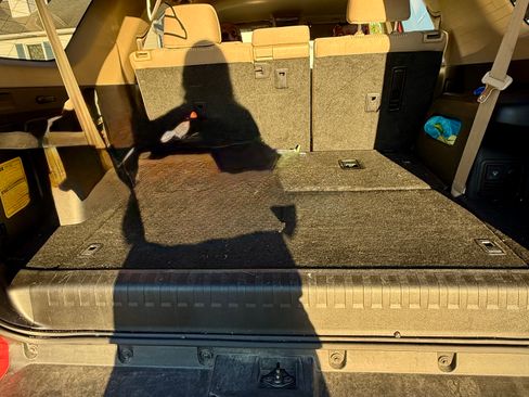 Used 2014 Toyota 4Runner SR5 image 8