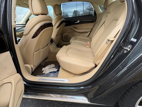 Used 2011 Audi A8 L 4.2 image 11