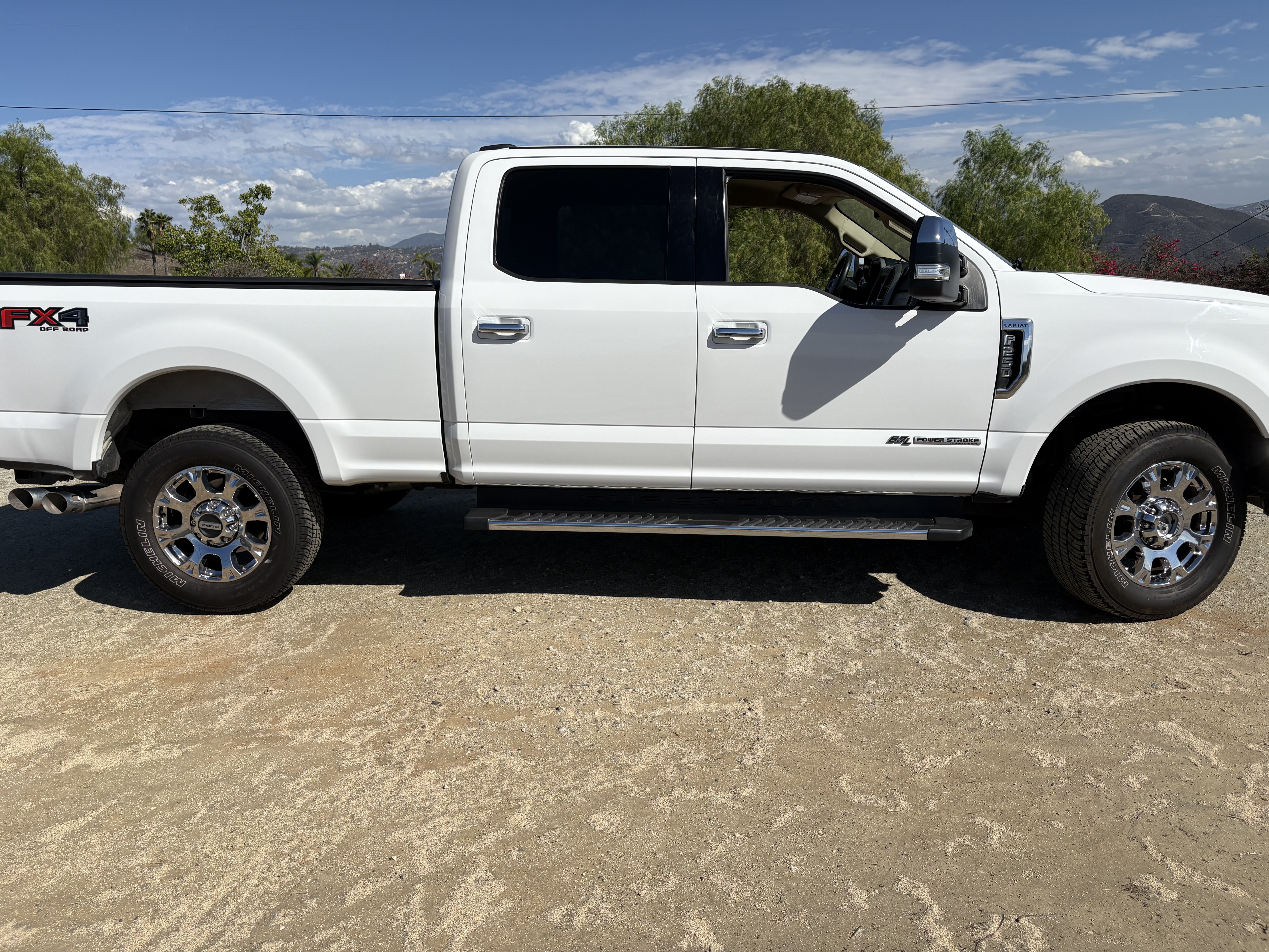 Used 2020 Ford F250 Lariat w/ Chrome Package AWD/4WD image 1