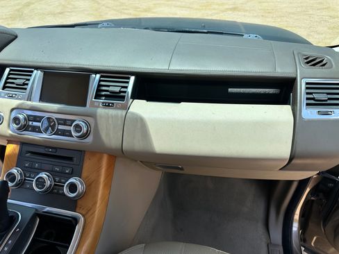 Used 2011 Land Rover Range Rover Sport HSE LUX AWD/4WD image 15