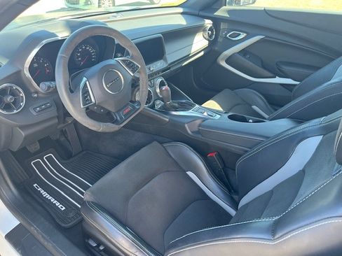 Used 2018 Chevrolet Camaro SS image 11