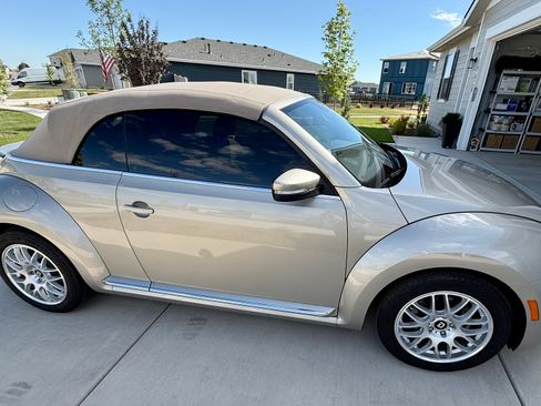 Used 2013 Volkswagen Beetle 2.5 FWD image 9