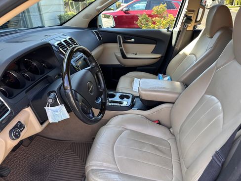 Used 2012 GMC Acadia Denali image 5