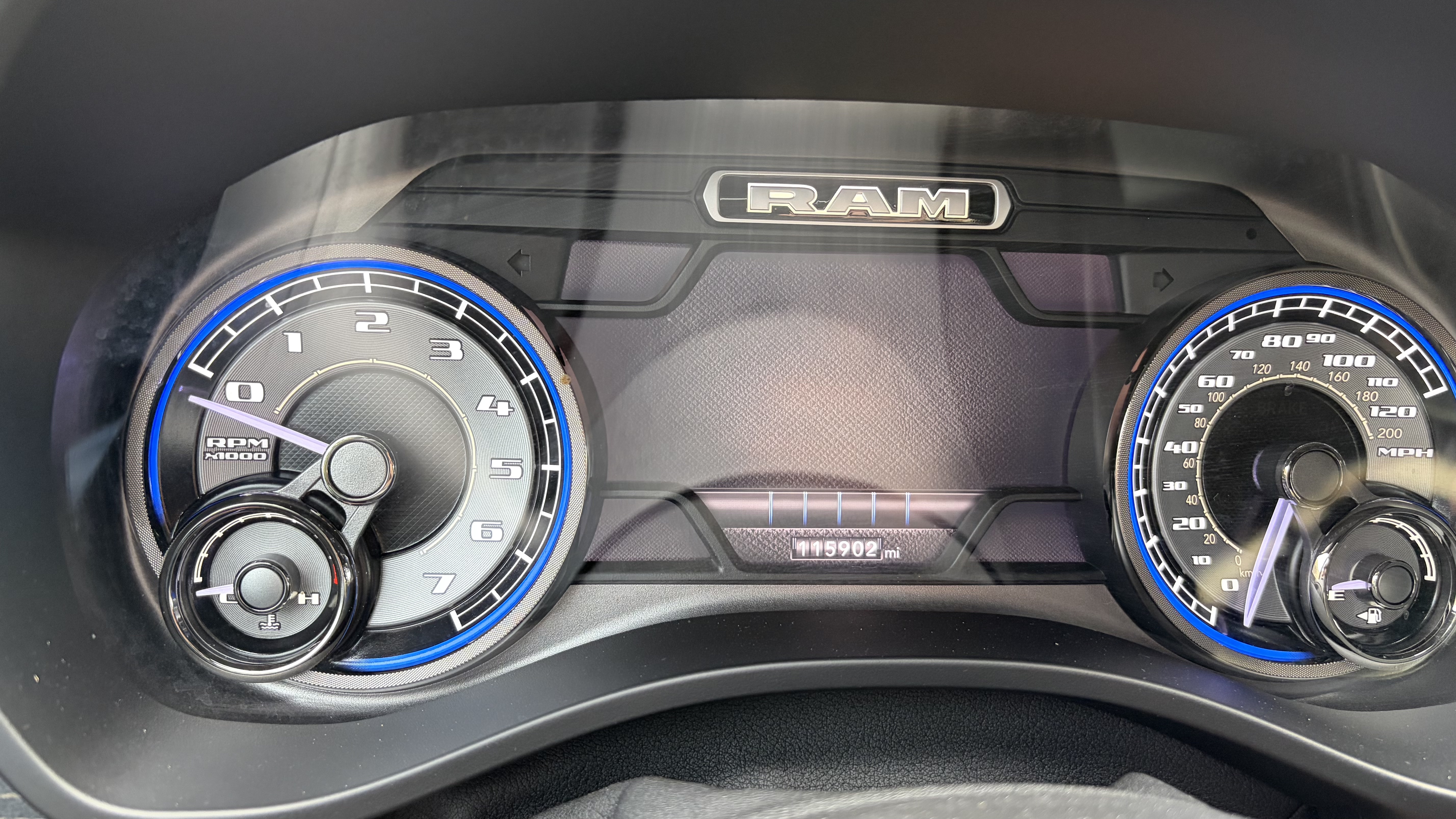 Used 2019 RAM 1500 Limited AWD/4WD image 13