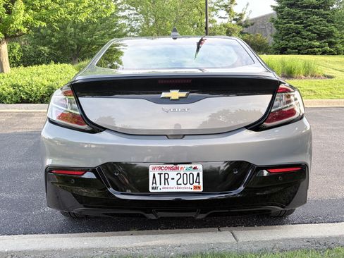 Used 2017 Chevrolet Volt Premier w/ Driver Confidence II Package FWD image 5