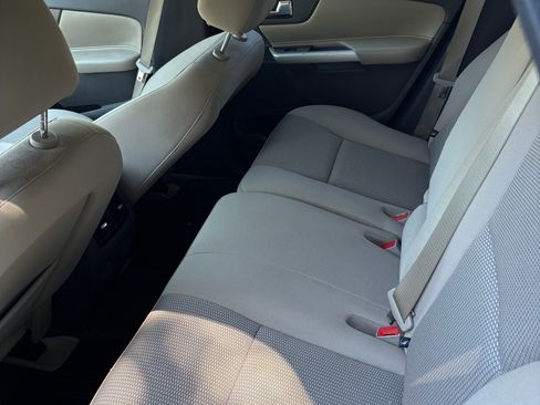 Used 2012 Ford Edge SEL FWD image 4