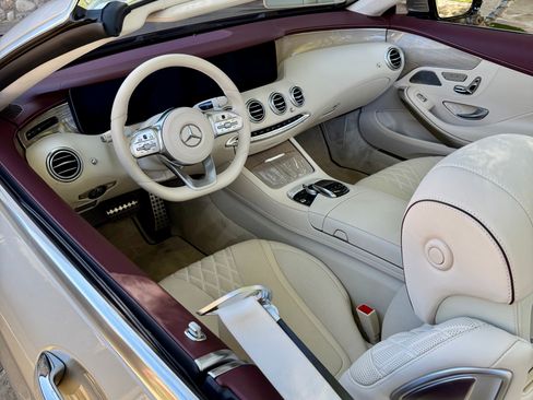 Used 2019 Mercedes-Benz S 560 Cabriolet image 10