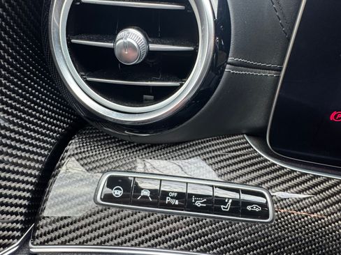 Used 2019 Mercedes-Benz E 63 AMG S image 22