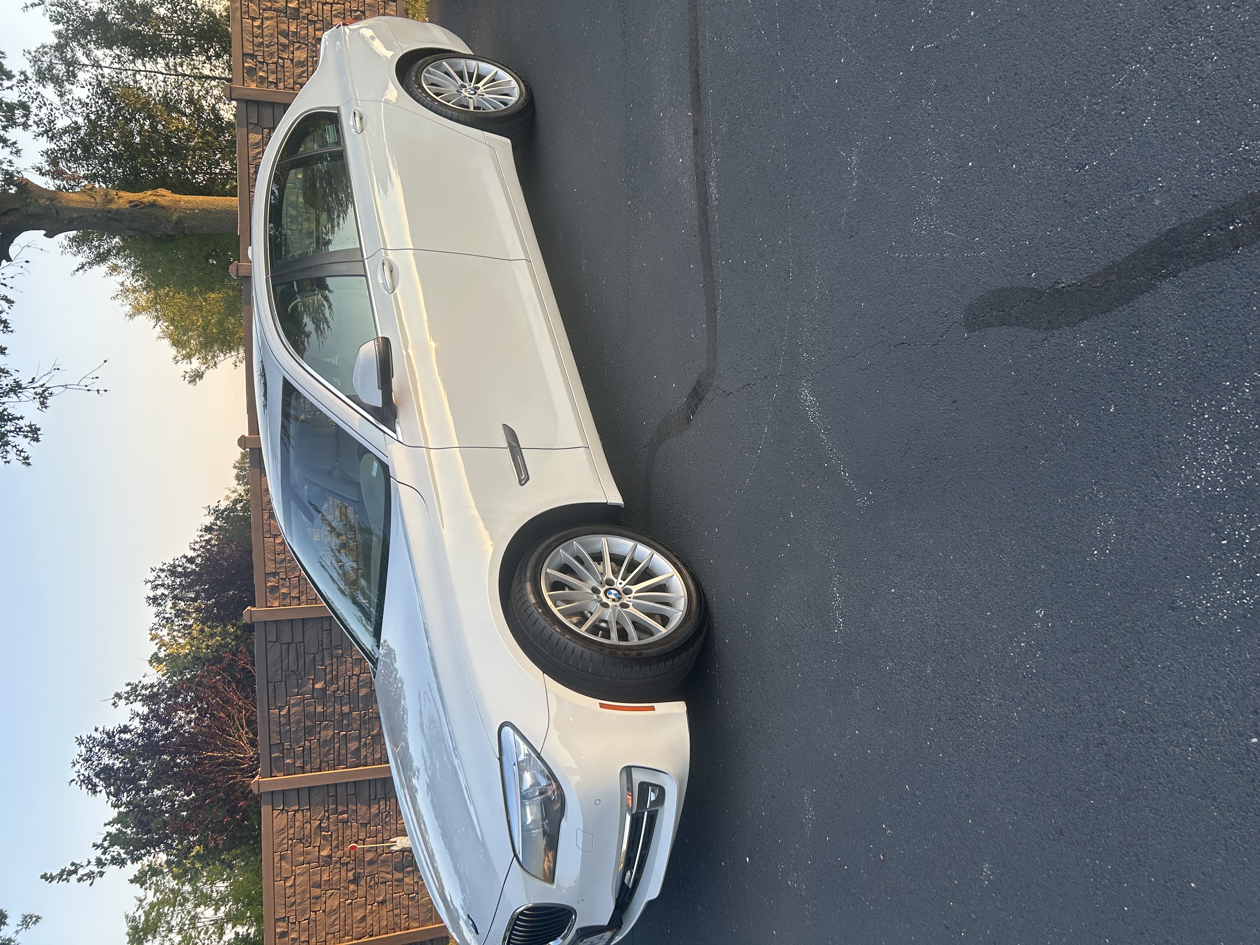 Used 2014 BMW 750Li xDrive AWD/4WD image 12