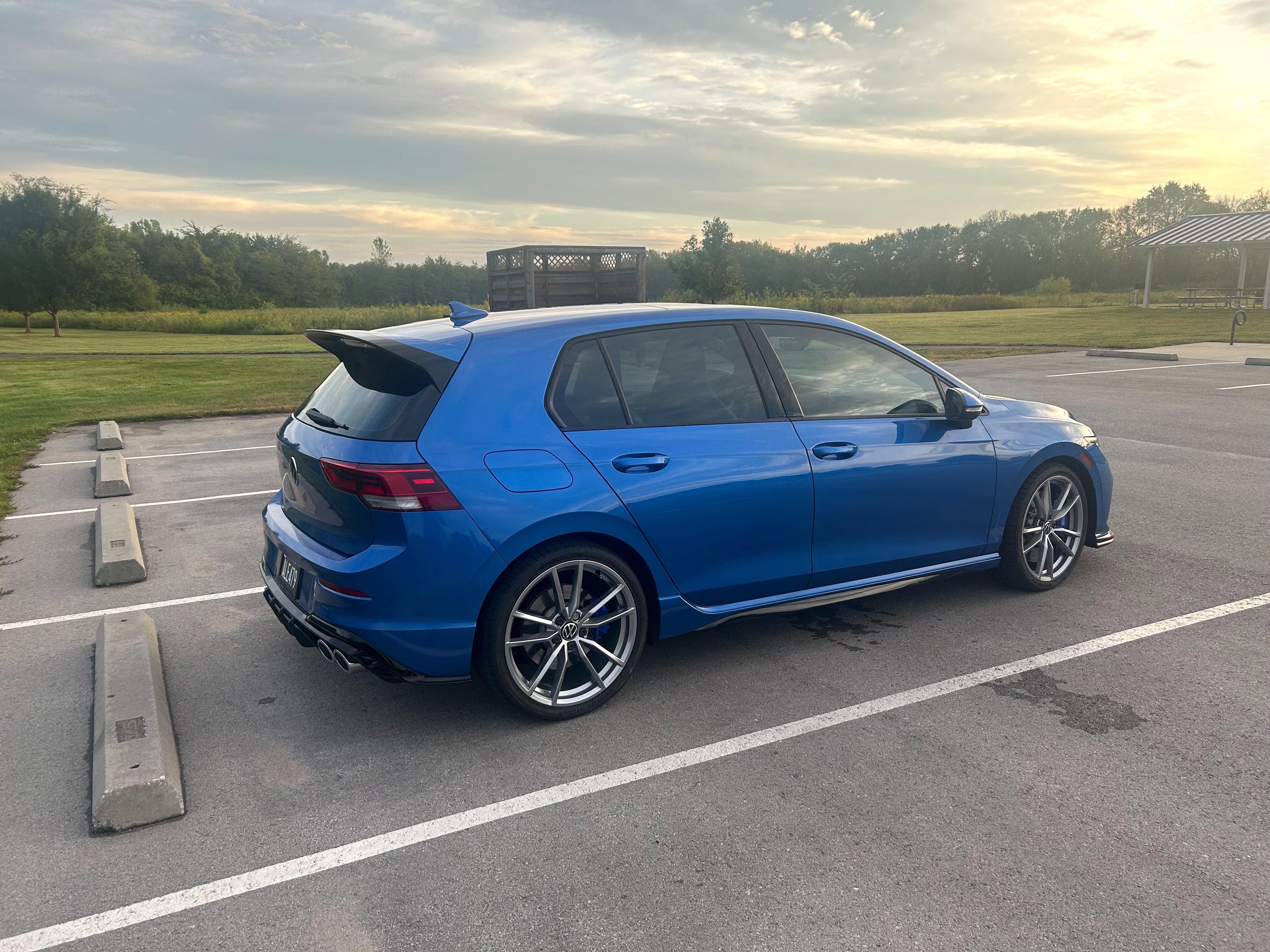 Used 2024 Volkswagen Golf R AWD/4WD image 10