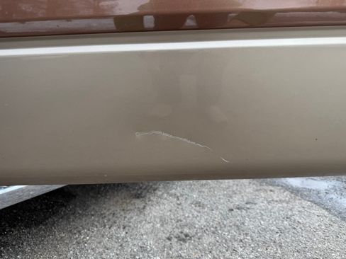 Used 2011 Ford F150 Lariat w/ Lariat Chrome Pkg image 30