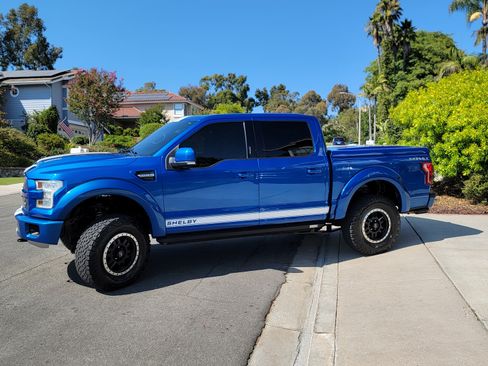 Used 2016 Ford F150 Lariat w/ Equipment Group 502A Luxury image 2