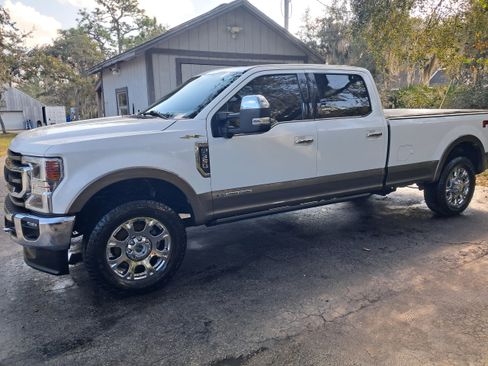 Used 2021 Ford F350 King Ranch w/ King Ranch Ultimate Package AWD/4WD image 2