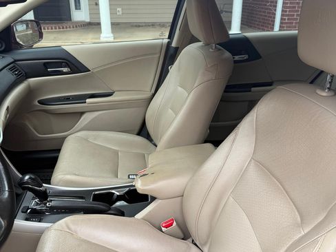 Used 2015 Honda Accord EX-L image 21