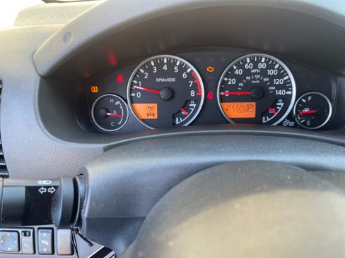 Used 2012 Nissan Pathfinder Silver image 5