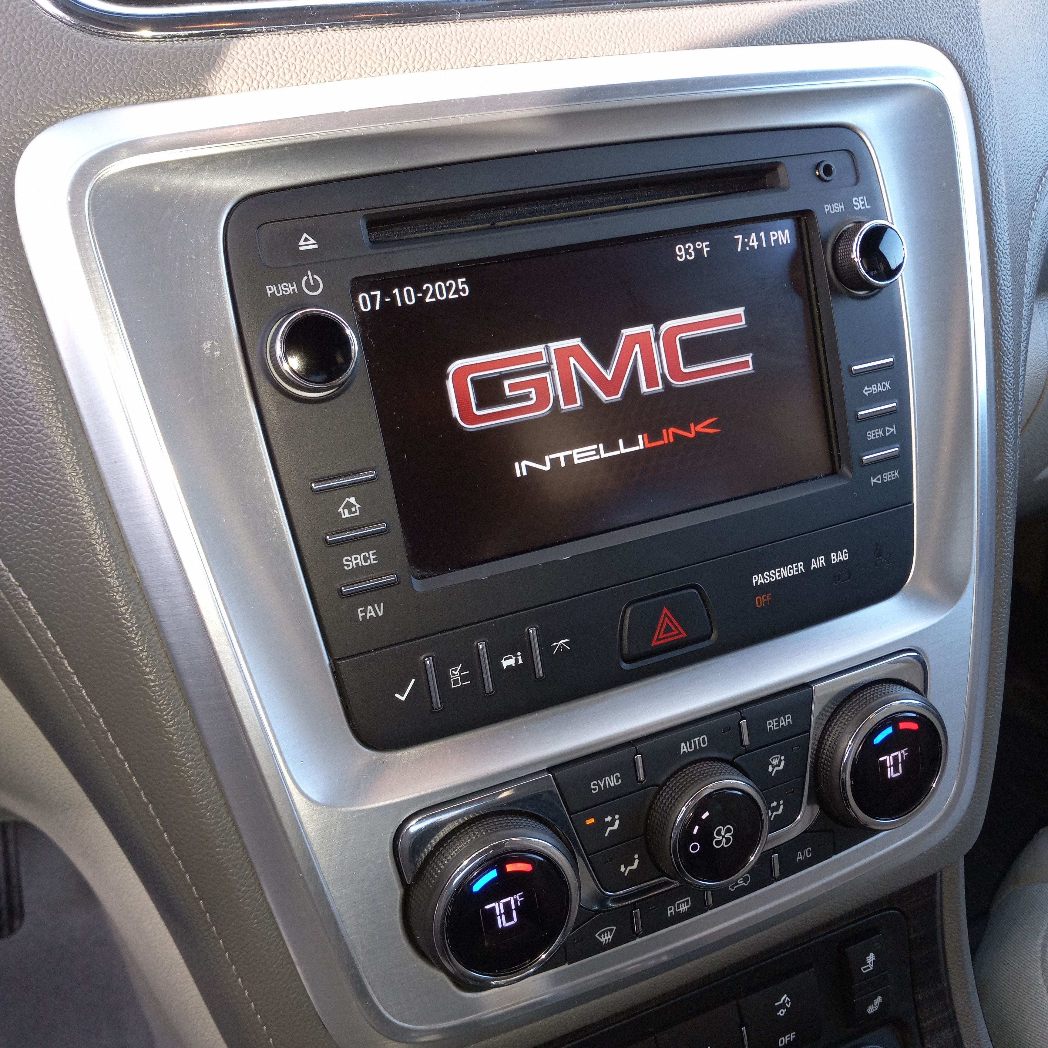 Used 2016 GMC Acadia SLT FWD image 4