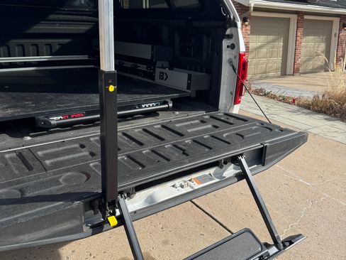 Used 2015 Ford F150 Platinum w/ Max Trailer Tow Package image 20