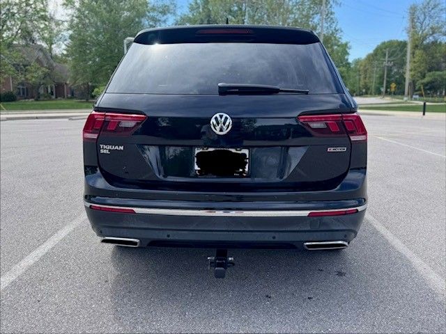 Used 2019 Volkswagen Tiguan SEL Premium w/ 3rd Row Seat Package AWD/4WD image 8