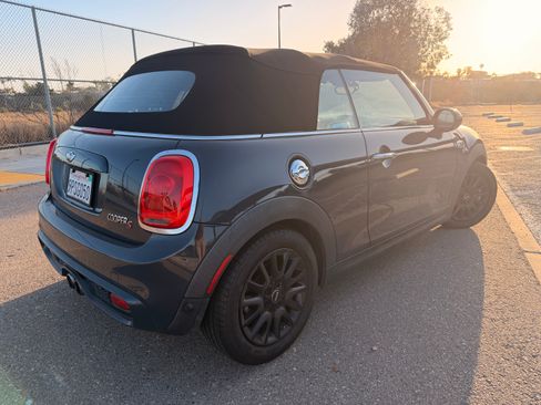 Used 2017 MINI Cooper S image 26