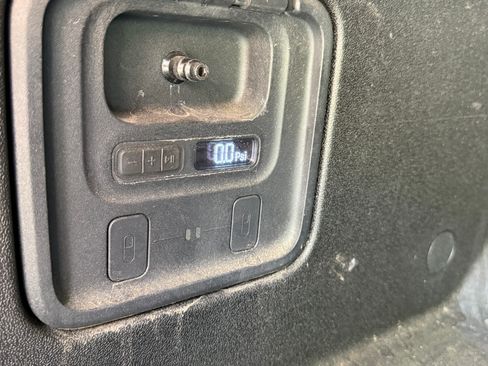 Used 2024 Rivian R1T Adventure AWD/4WD image 14