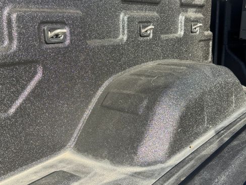 Used 2024 GMC Sierra 2500 AT4 w/ Technology Package image 8